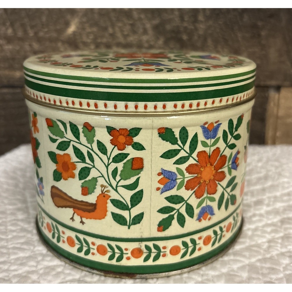 Vintage Hallmark Metal Tin Round Box Folk Art EUC 5x4"‎